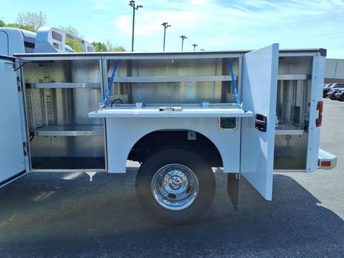 New 2026 RAM 3500 Tradesman w/ Chrome Appearance Group A image 29
