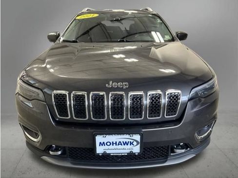 Used 2021 Jeep Cherokee Limited w/ Elite Package AWD/4WD image 9