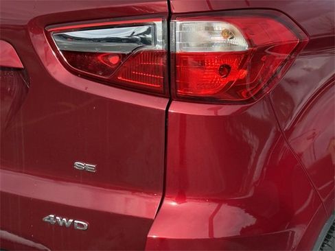 Certified 2021 Ford EcoSport SE image 28