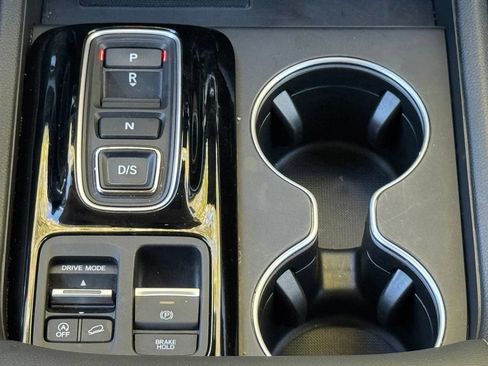 Certified 2023 Honda Pilot Touring image 30