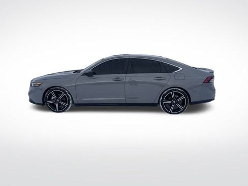 Used 2025 Honda Accord Sport image 2