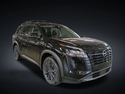 New 2026 Nissan Pathfinder SL w/ SL Premium Package AWD/4WD image 9
