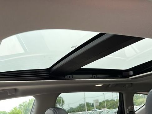 Certified 2024 Nissan Murano SL AWD/4WD image 11