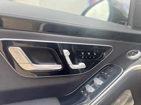Used 2023 Mercedes-Benz S 500 S500 4MATIC w/ AMG Line image 37
