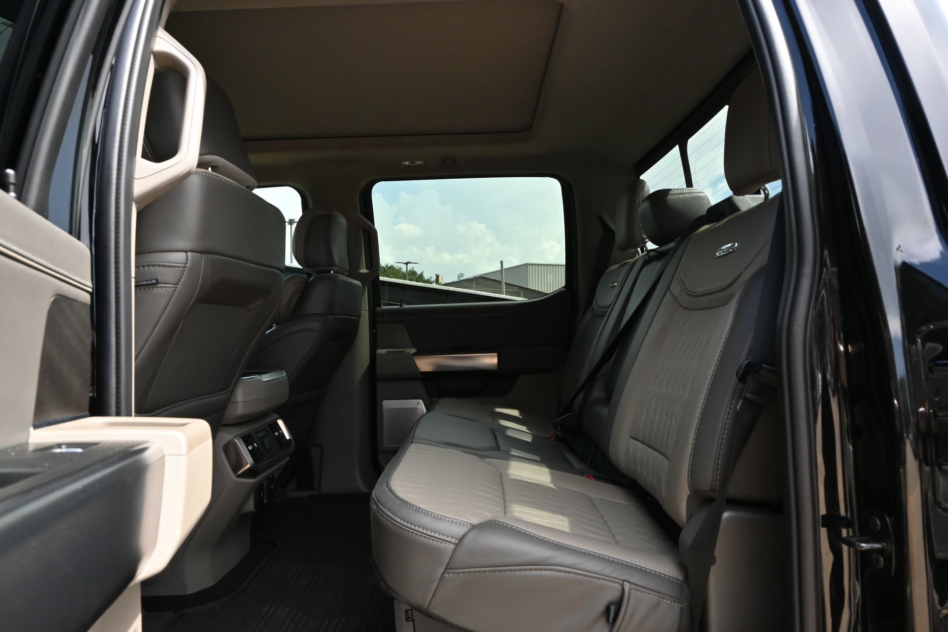 Used 2024 Ford F150 Platinum w/ Equipment Group 703A Plus AWD/4WD image 21