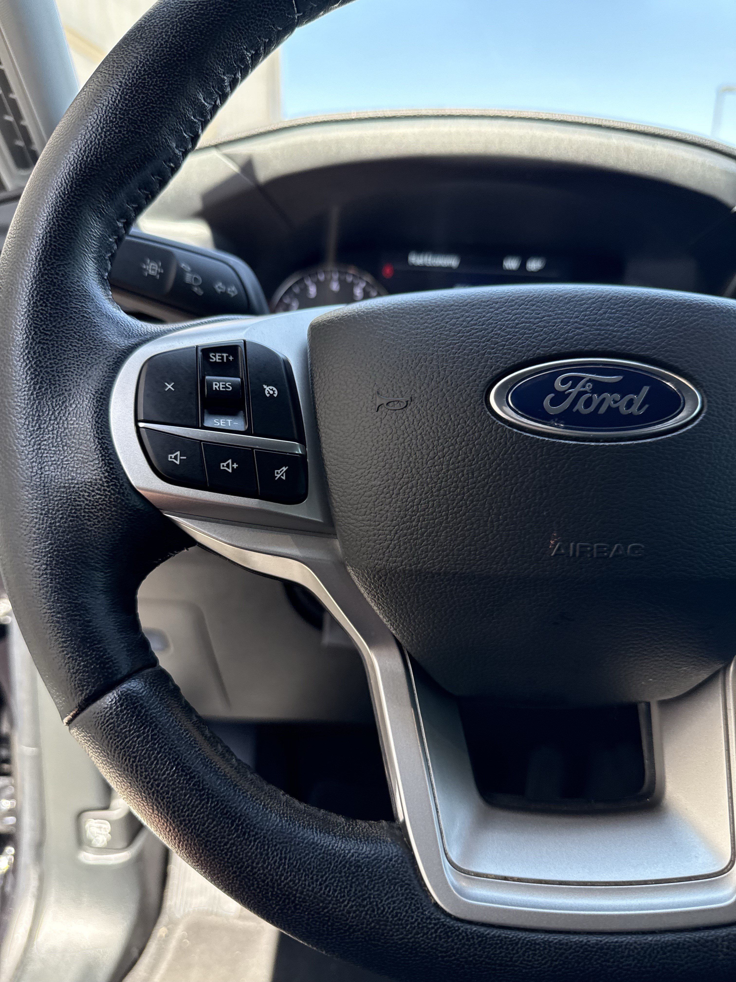 Used 2021 Ford Explorer XLT RWD image 28
