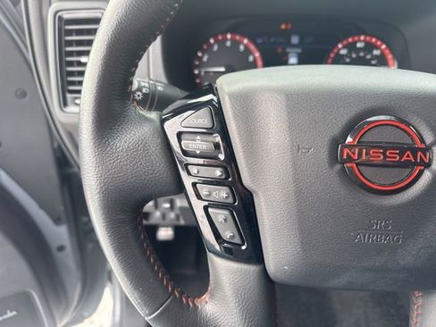 Used 2023 Nissan Frontier PRO-4X w/ Pro-4X Premium Package image 12