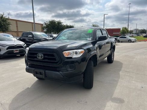 Used 2022 Toyota Tacoma SR AWD/4WD image 5