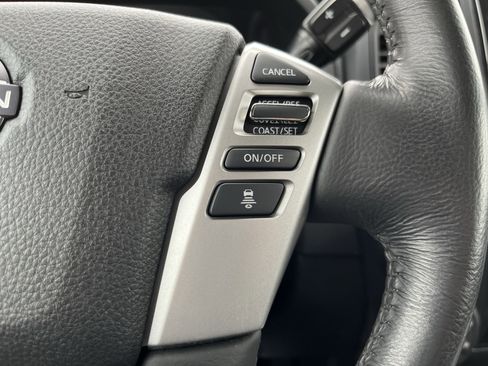 Used 2024 Nissan Titan SV w/ SV Convenience Package image 22