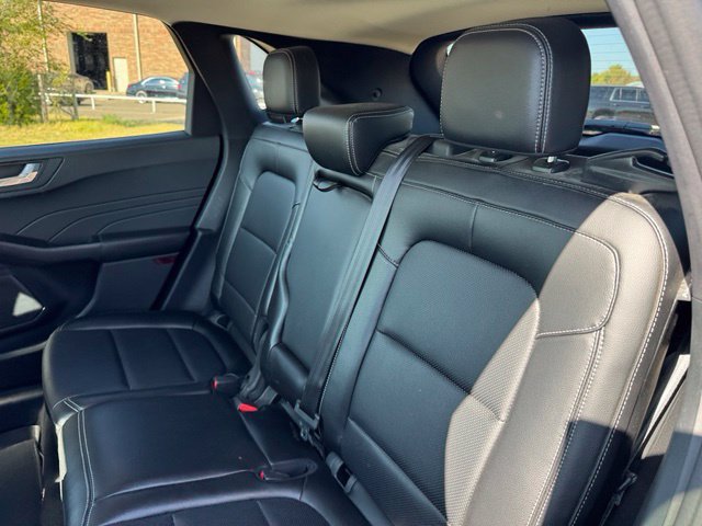 Used 2022 Ford Escape SEL AWD/4WD image 12