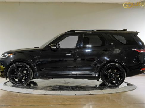 Used 2023 Land Rover Discovery S R-Dynamic AWD/4WD image 13