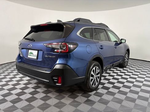 Used 2022 Subaru Outback Premium AWD/4WD image 8