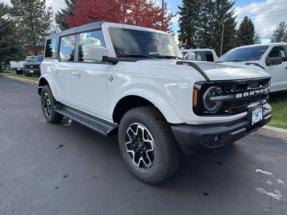 New 2025 Ford Bronco Outer Banks