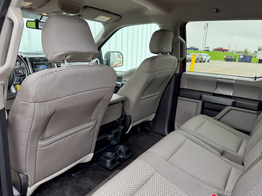 Used 2015 Ford F150 XLT w/ Equipment Group 302A Luxury AWD/4WD image 14