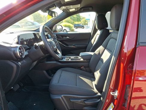 Used 2026 Chevrolet Equinox LT image 13