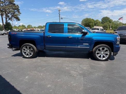 Used 2018 Chevrolet Silverado 1500 High Country AWD/4WD image 5