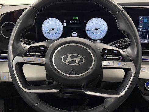 Certified 2024 Hyundai Elantra Limited image 17