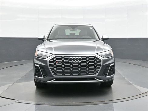 Used 2024 Audi SQ5 Premium Plus image 2