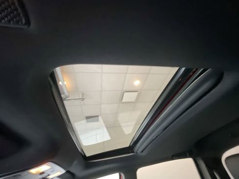 Used 2022 Toyota Tacoma Limited image 22