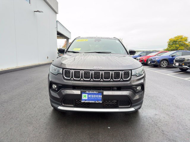 Used 2023 Jeep Compass Limited w/ Sun and Sound Group AWD/4WD image 3