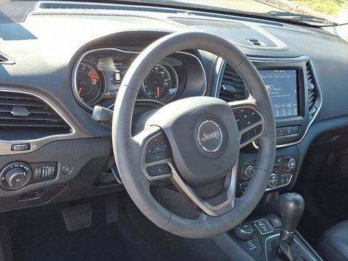 Certified 2021 Jeep Cherokee Latitude Lux w/ Comfort/Convenience Group image 25