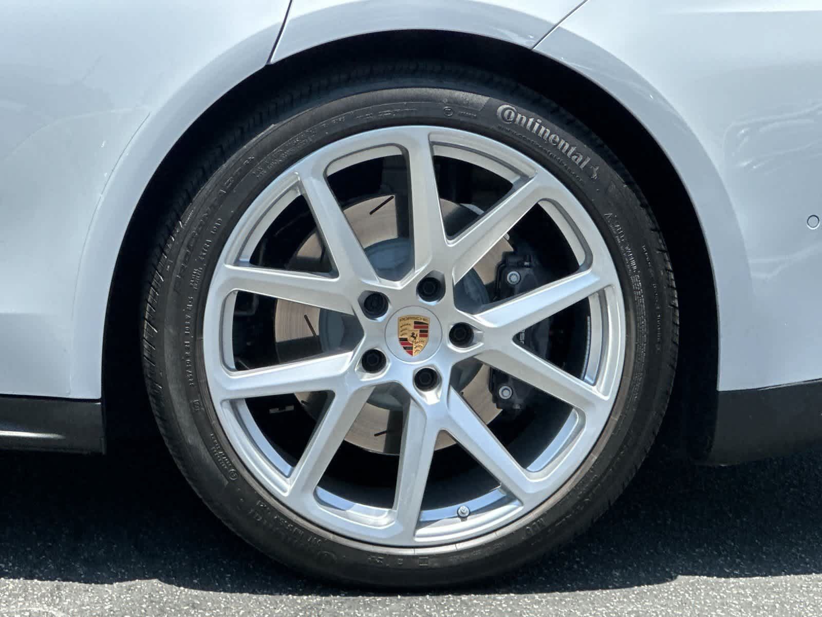 Certified 2025 Porsche Panamera 4 AWD/4WD image 31