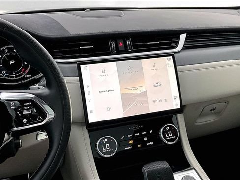 Used 2023 Jaguar F-PACE SVR AWD/4WD image 7