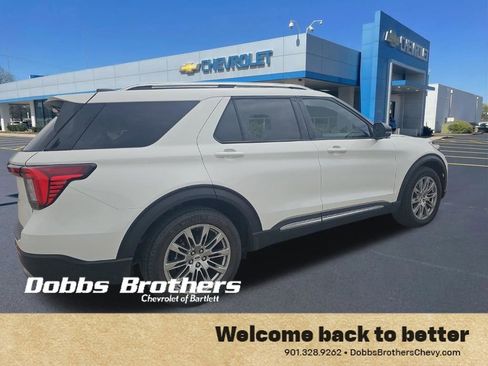 Used 2025 Ford Explorer Platinum RWD image 7