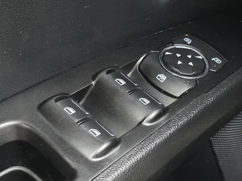 Used 2020 Ford Fusion SEL image 9