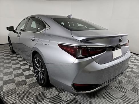 Used 2025 Lexus ES 300h 300h image 8