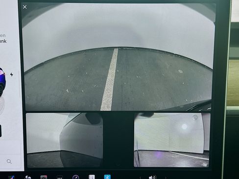 Used 2022 Tesla Model Y Performance image 21