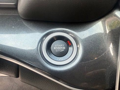 Used 2023 Jeep Grand Cherokee Altitude AWD/4WD image 39