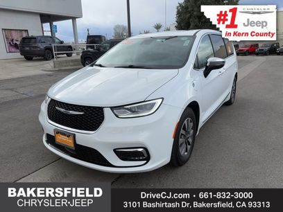 Certified 2023 Chrysler Pacifica Limited