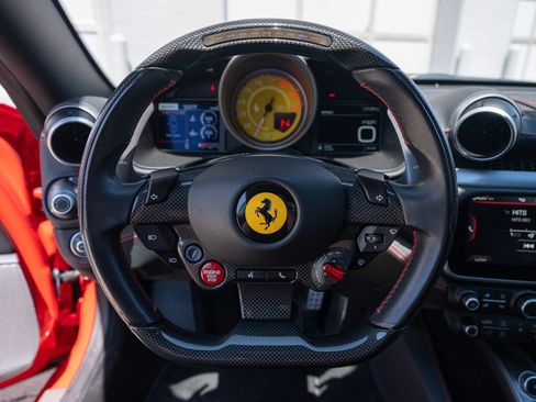 Used 2019 Ferrari Portofino RWD image 36