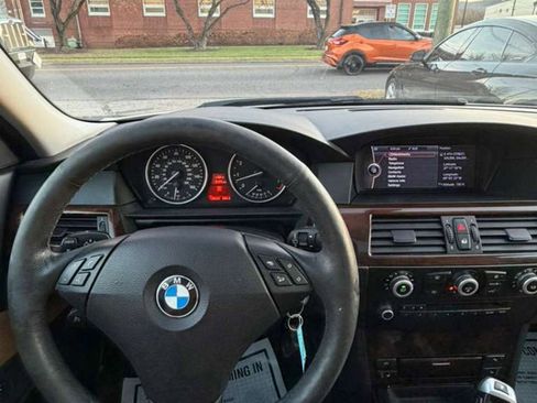 Used 2010 BMW 528i xDrive Sedan image 22