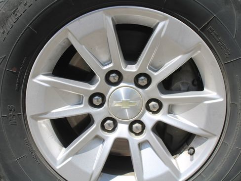 Used 2019 Chevrolet Silverado 1500 LT w/ All-Star Edition RWD image 17