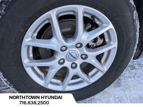 Used 2024 Chrysler Pacifica Touring-L image 43