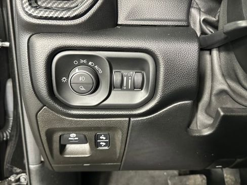 Used 2019 RAM 1500 Big Horn image 19