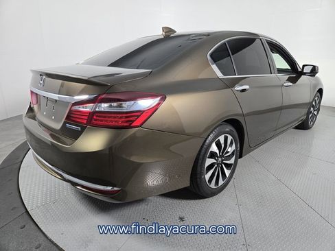 Used 2017 Honda Accord EX-L image 6