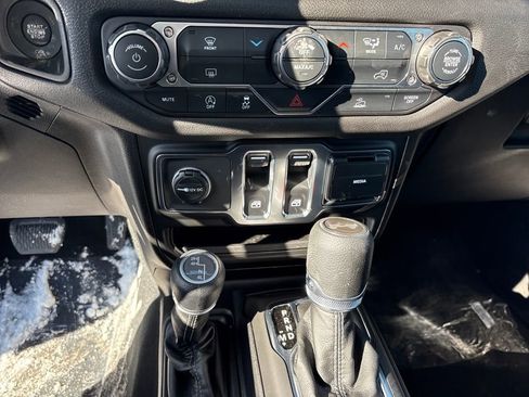 New 2026 Jeep Wrangler Sport AWD/4WD image 21