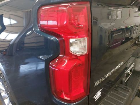 Used 2020 Chevrolet Silverado 1500 High Country image 33