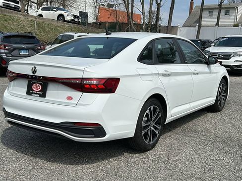 New 2025 Volkswagen Jetta Sport FWD image 4