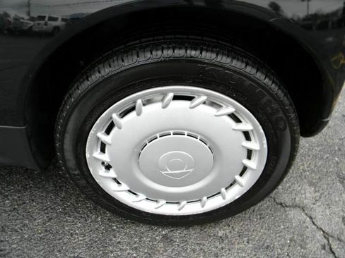 Used 2015 smart fortwo pure image 19