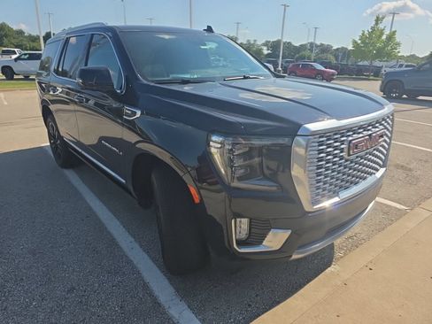 Used 2023 GMC Yukon Denali w/ Denali Reserve Package AWD/4WD image 5