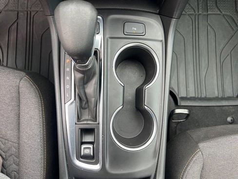 Used 2023 Chevrolet Equinox LT image 21