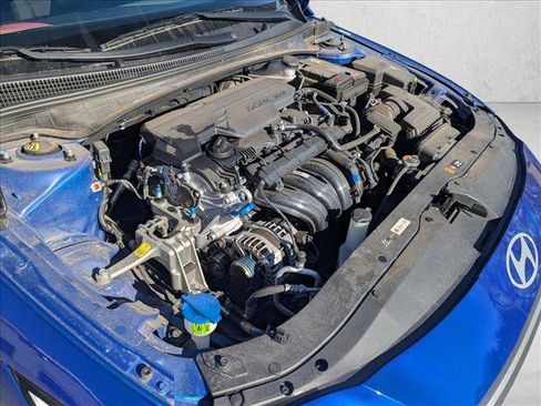 Used 2025 Hyundai Elantra Sport image 21
