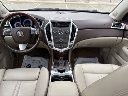 Used 2011 Cadillac SRX Luxury FWD image 31