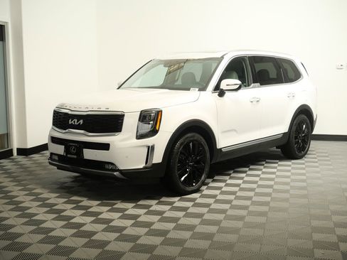 Used 2022 Kia Telluride SX w/ SX Prestige Package AWD/4WD image 4