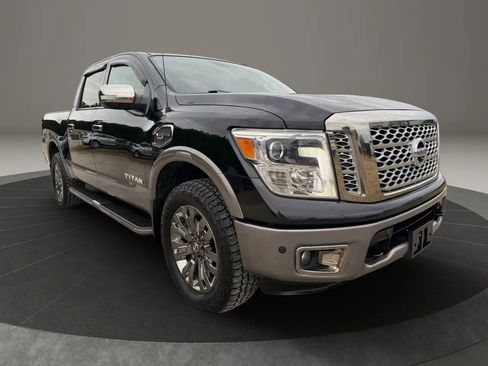 Used 2017 Nissan Titan Platinum Reserve image 7