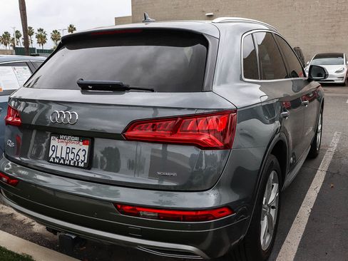 Used 2020 Audi Q5 2.0T Premium Plus w/ Premium Plus Package AWD/4WD image 6